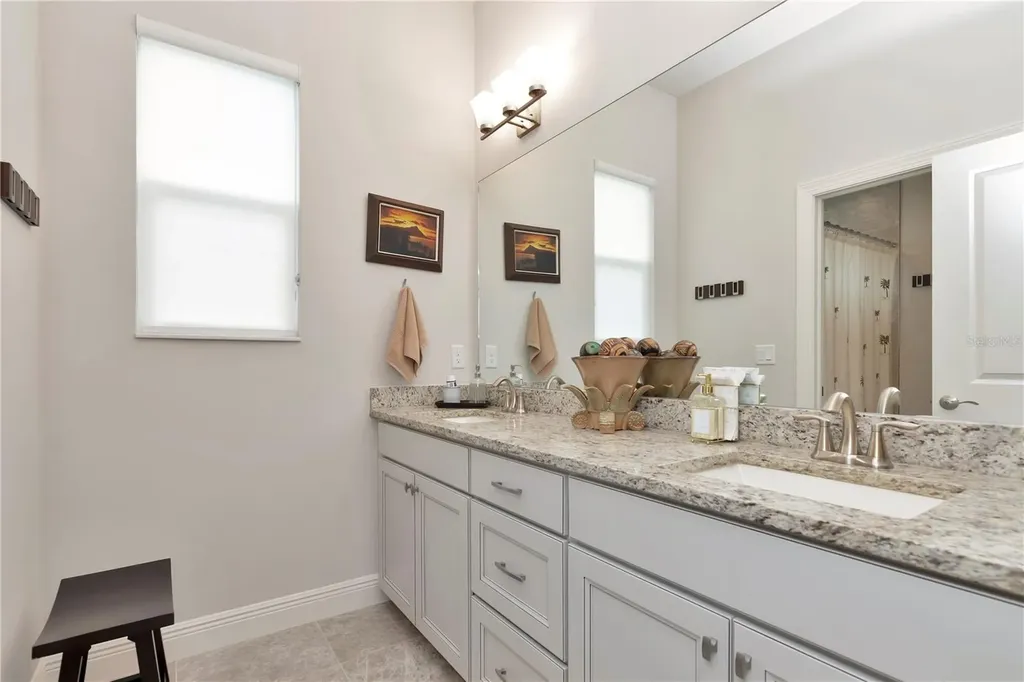 2989 Breezy Meadows Drive Clearwater FL 33760