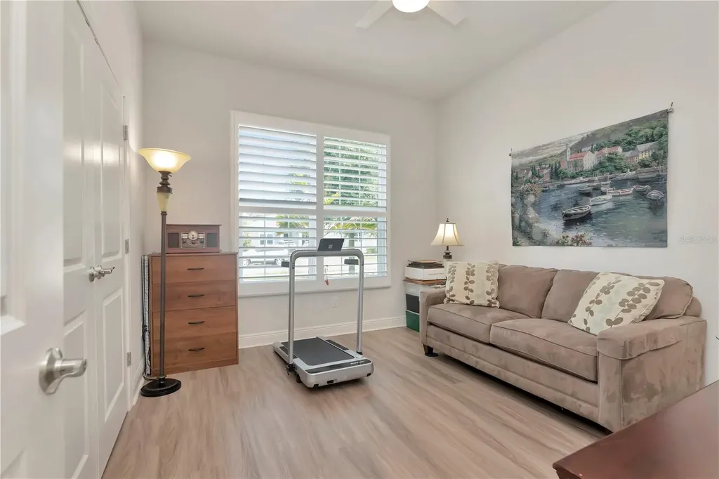 2989 Breezy Meadows Drive Clearwater FL 33760