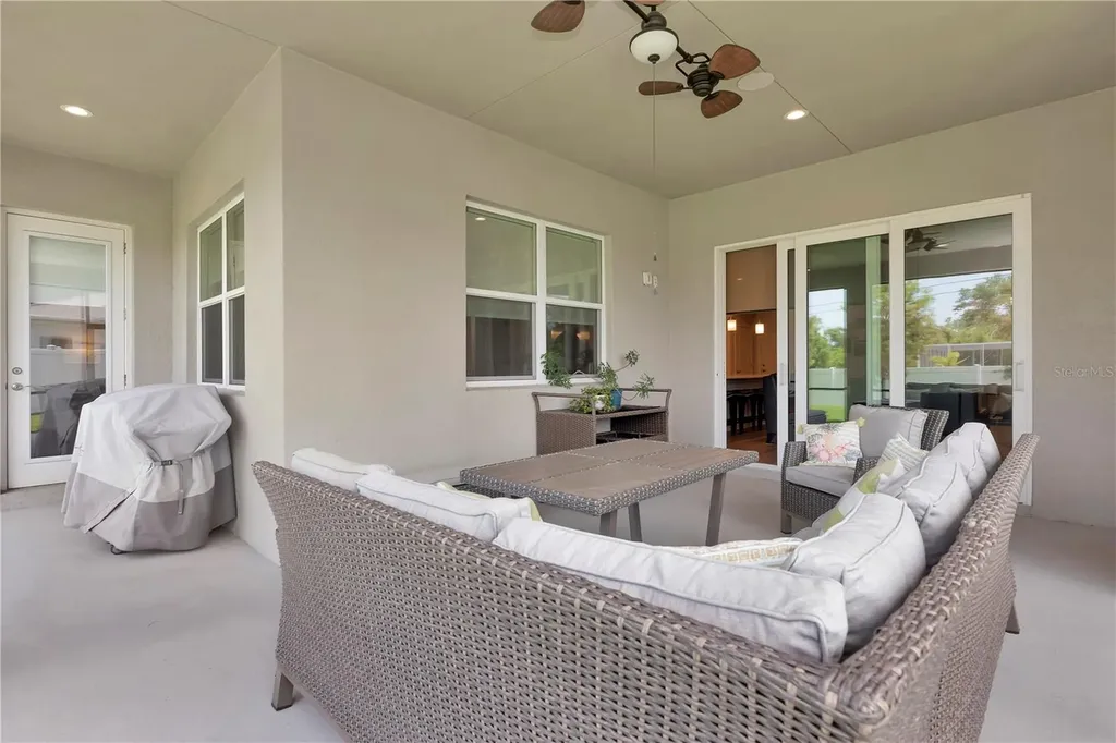2989 Breezy Meadows Drive Clearwater FL 33760