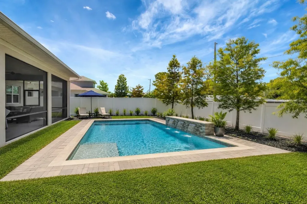 2989 Breezy Meadows Drive Clearwater FL 33760