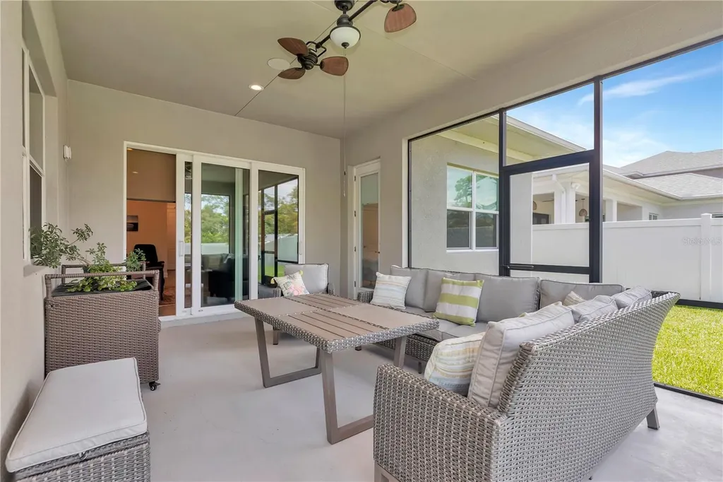 2989 Breezy Meadows Drive Clearwater FL 33760
