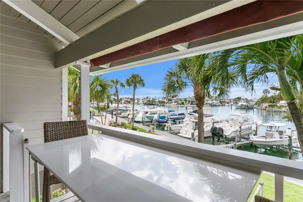 360 Pinellas Bayway S St Petersburg FL 33715