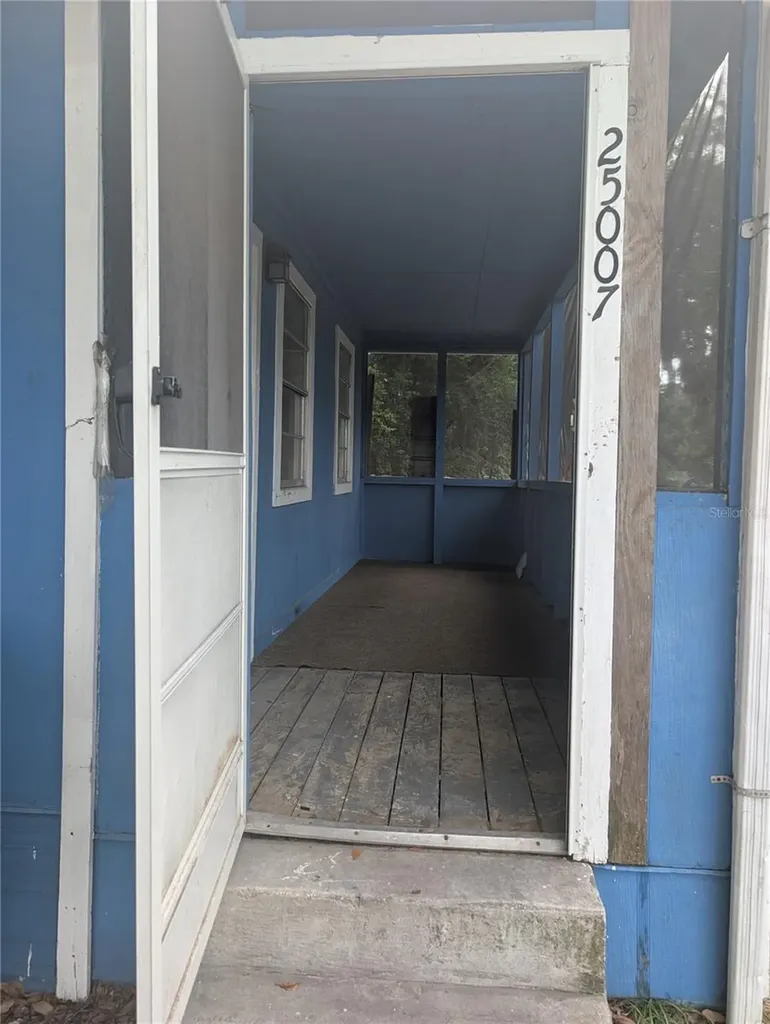 25007 NW 6th Avenue Newberry FL 32669
