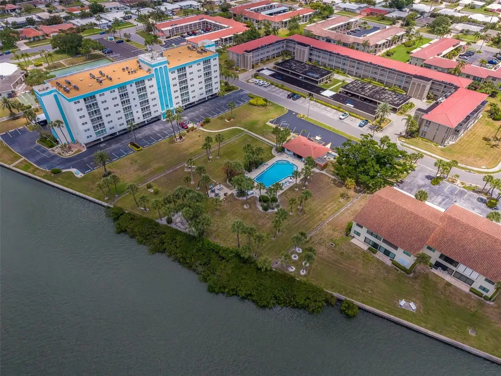 10215 Regal Drive Largo FL 33774