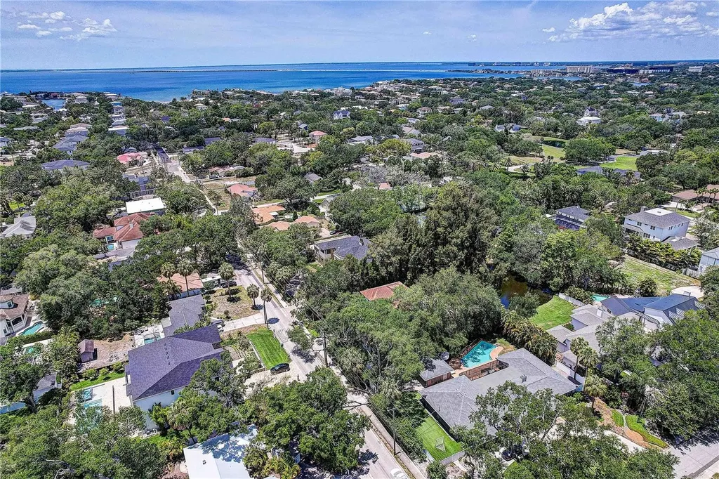 4621 W San Jose Street Tampa FL 33629