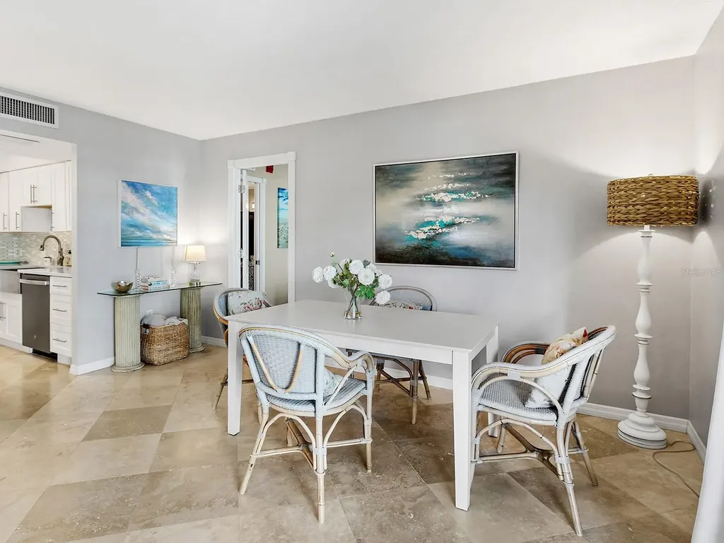 800 Benjamin Franklin Drive Sarasota FL 34236
