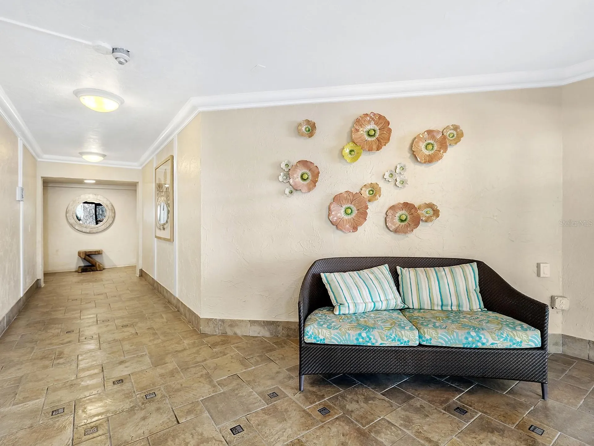 800 Benjamin Franklin Drive Sarasota FL 34236
