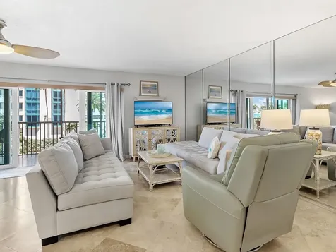800 Benjamin Franklin Drive Sarasota FL 34236