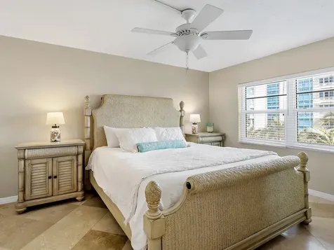 800 Benjamin Franklin Drive Sarasota FL 34236