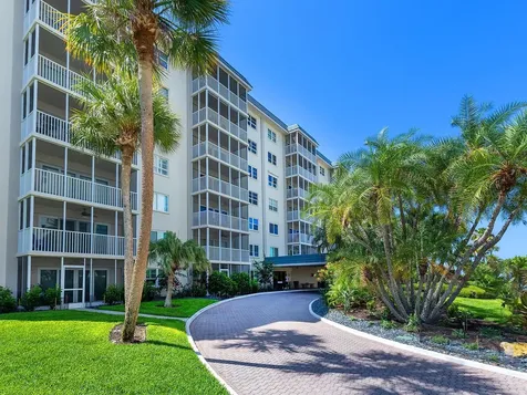 800 Benjamin Franklin Drive Sarasota FL 34236