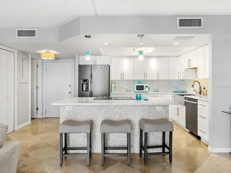 800 Benjamin Franklin Drive Sarasota FL 34236