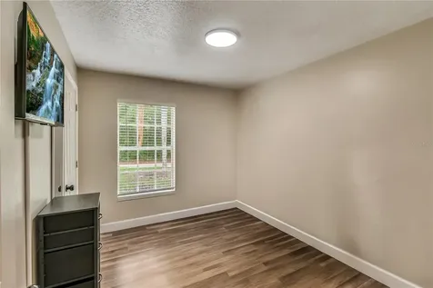 40140 Palm Street Lady Lake FL 32159