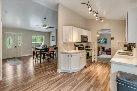 40140 Palm Street Lady Lake FL 32159