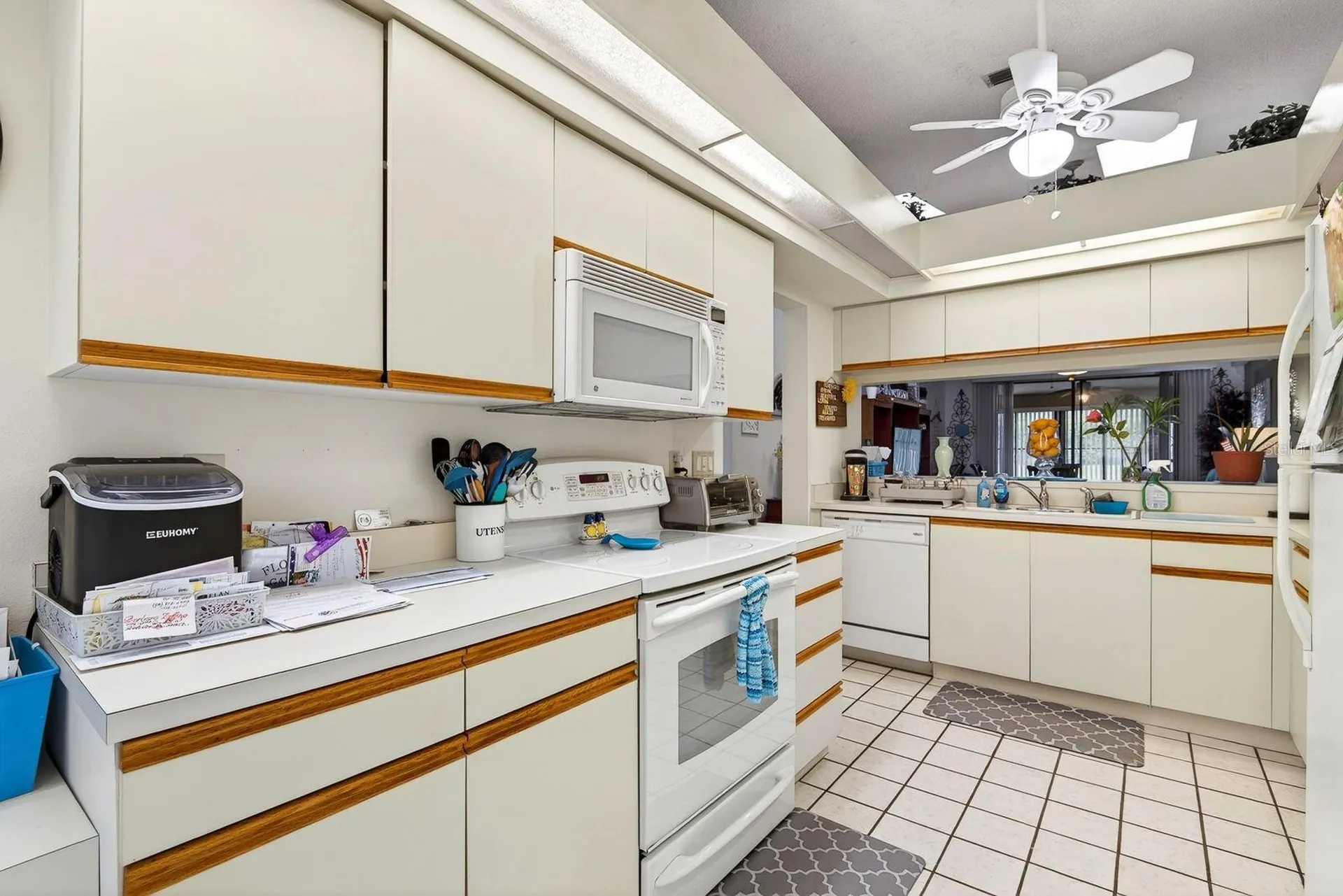 7126 28th Avenue Drive W Bradenton FL 34209