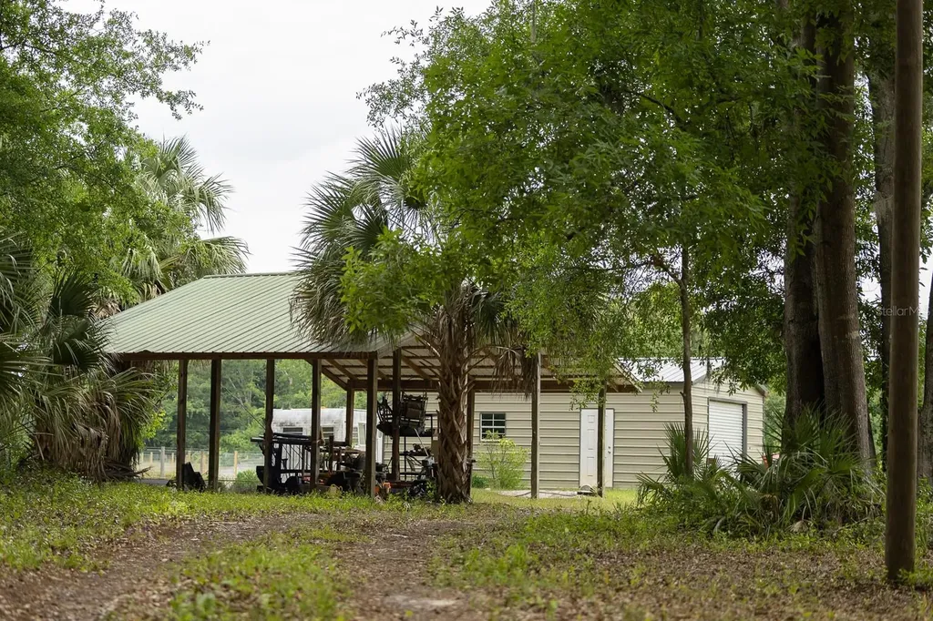 18833 NE 24th Avenue Citra FL 32113