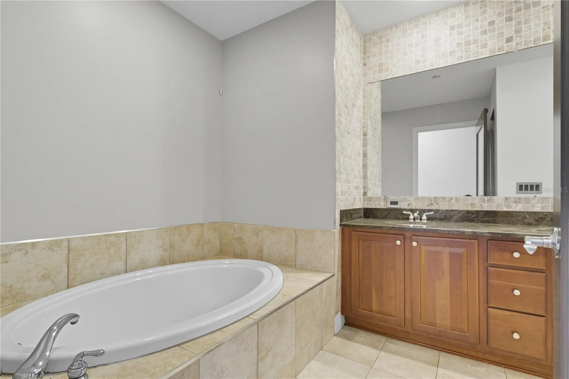 449 S 12th Street Tampa FL 33602