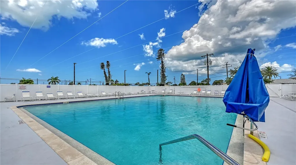 10315 Cortez Road W Bradenton FL 34210