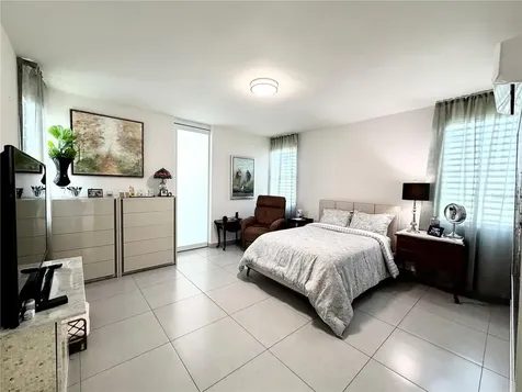 704 Murcia, La Cima II De Ciudad Jardin Caguas PR 00725