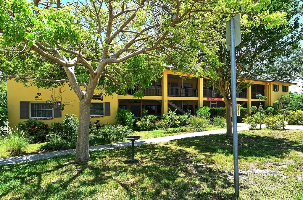 615 S Palm Avenue Sarasota FL 34236