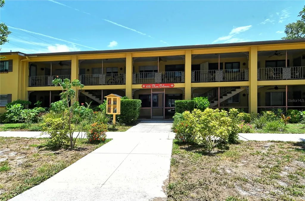 615 S Palm Avenue Sarasota FL 34236