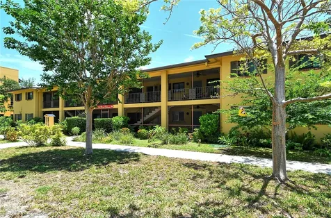 615 S Palm Avenue Sarasota FL 34236