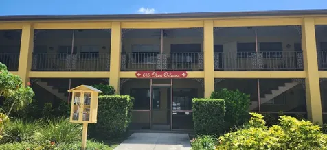 615 S Palm Avenue Sarasota FL 34236