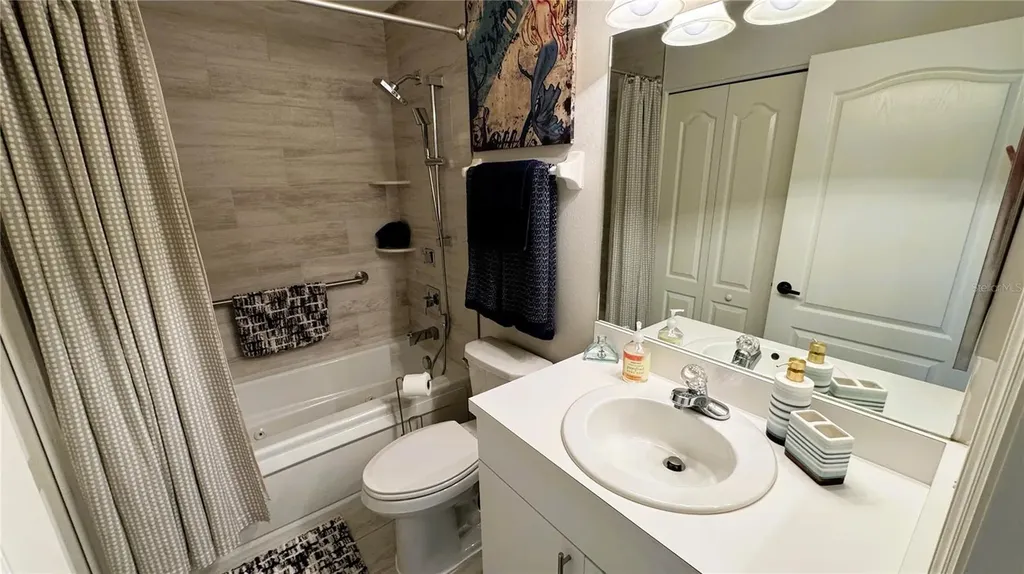 8735 Olde Hickory Avenue Sarasota FL 34238