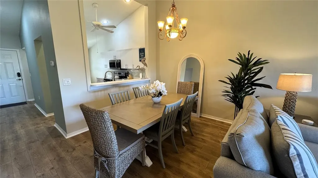 8735 Olde Hickory Avenue Sarasota FL 34238
