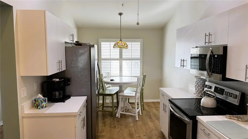 8735 Olde Hickory Avenue Sarasota FL 34238