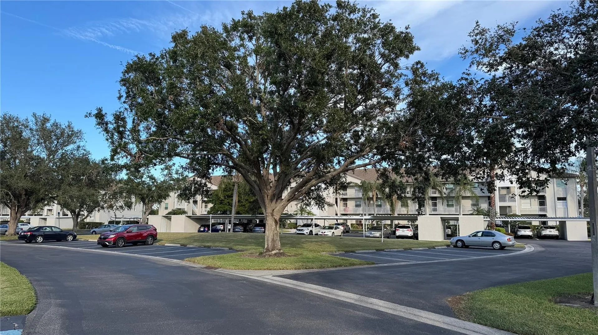 8735 Olde Hickory Avenue Sarasota FL 34238