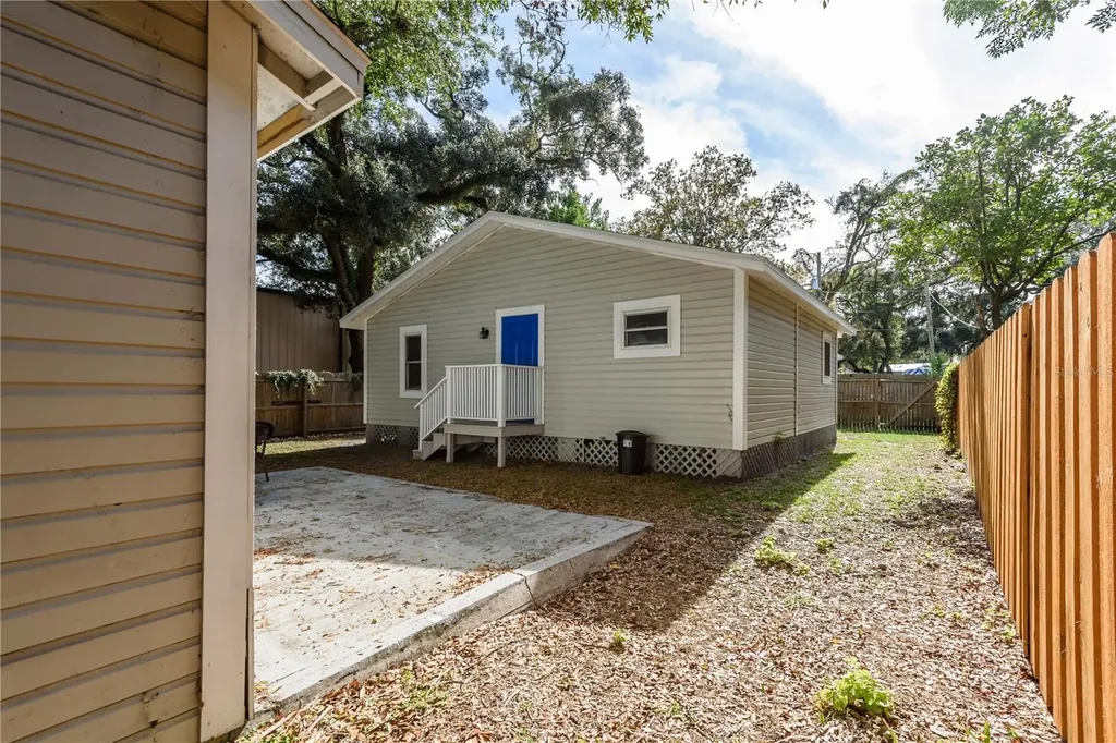 806 E Hamilton Avenue Tampa FL 33604