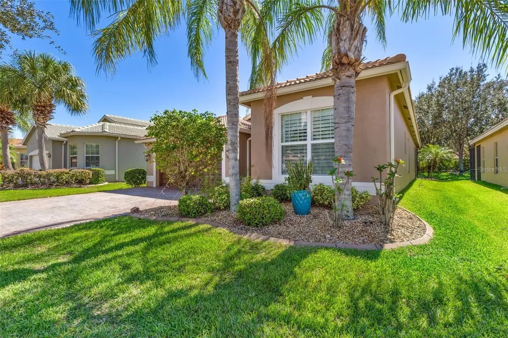16010 Golden Lakes Drive Wimauma FL 33598