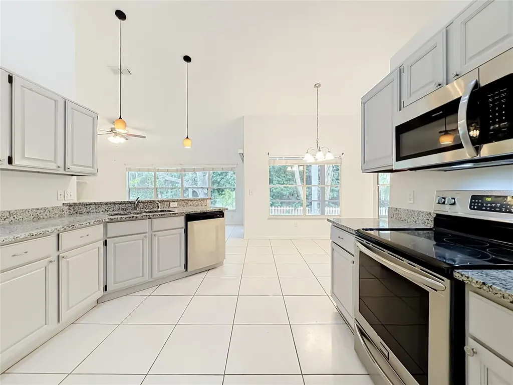 10719 Fairhaven Way Orlando FL 32825