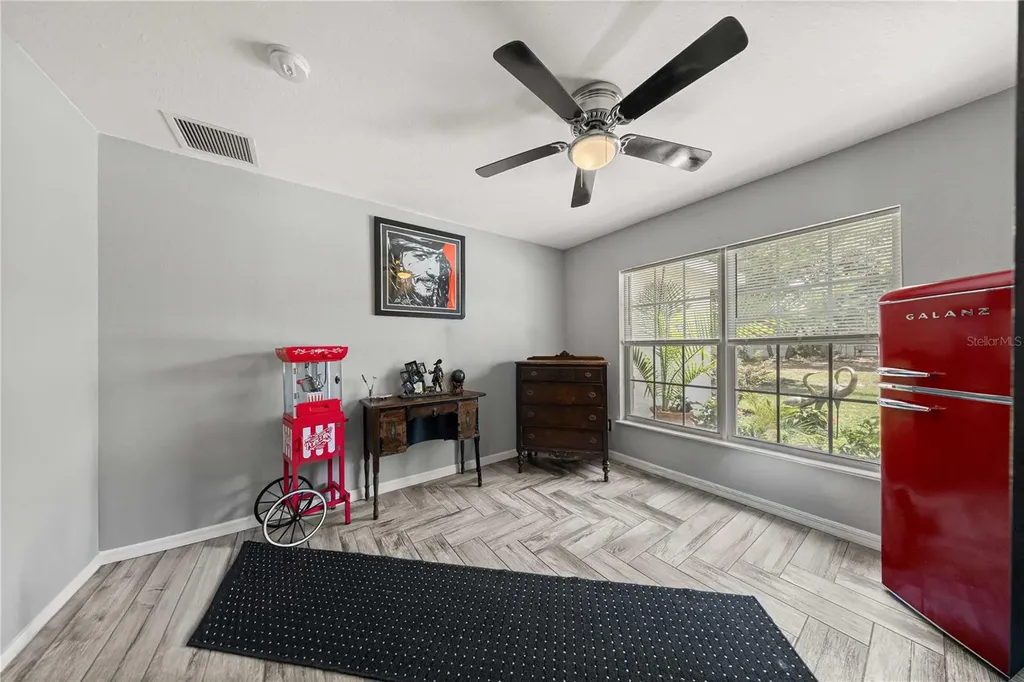 495 Fisher Road Ocklawaha FL 32179