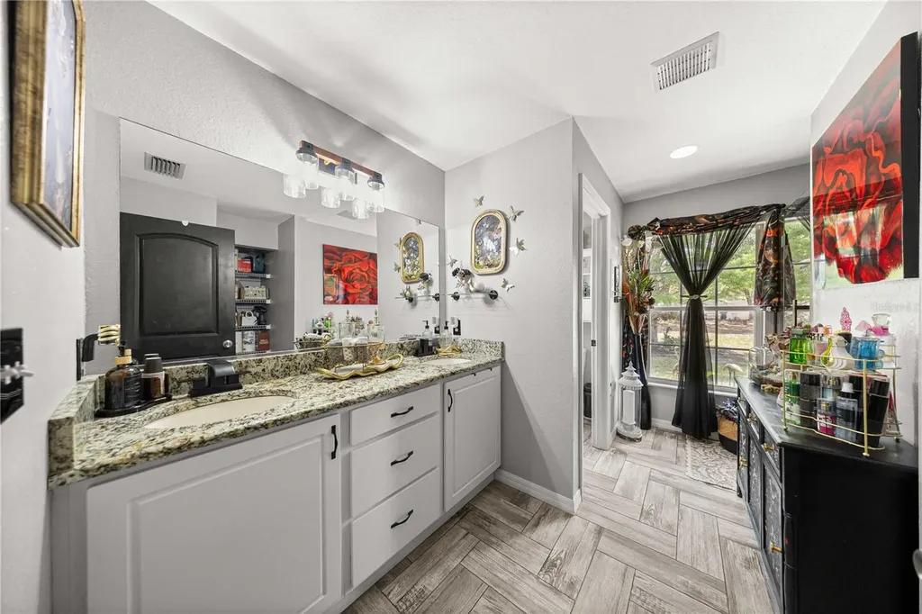 495 Fisher Road Ocklawaha FL 32179