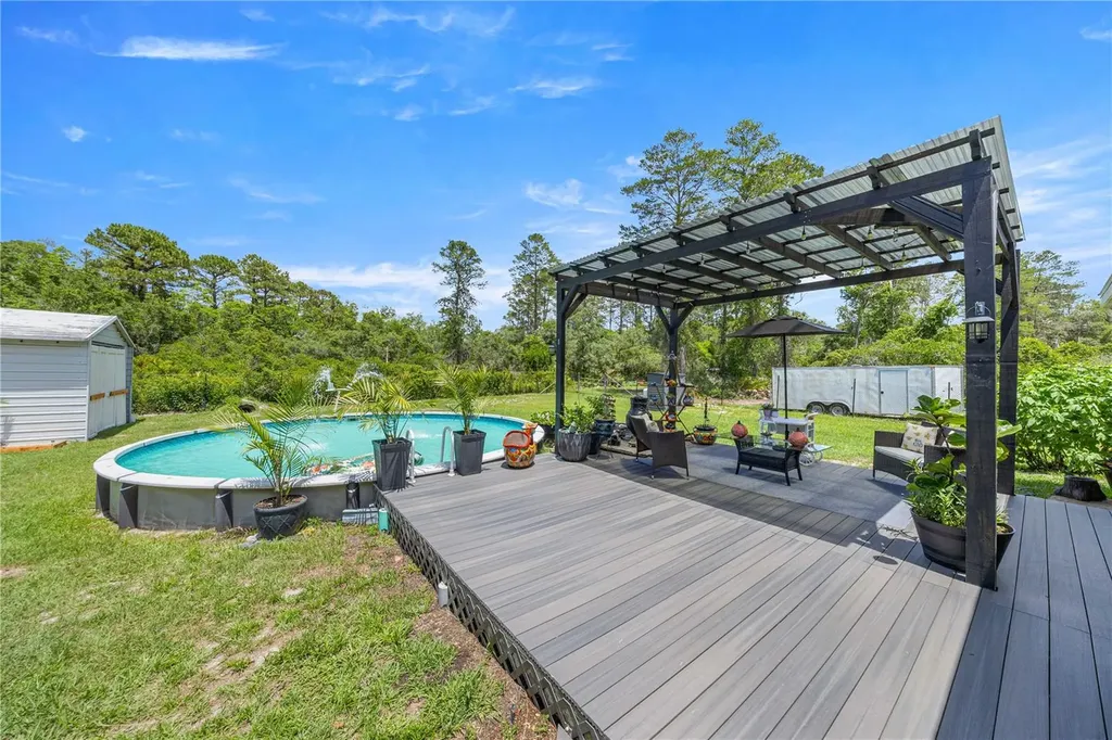 495 Fisher Road Ocklawaha FL 32179