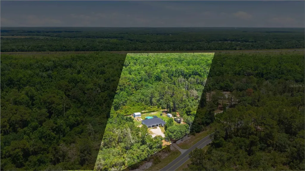 495 Fisher Road Ocklawaha FL 32179