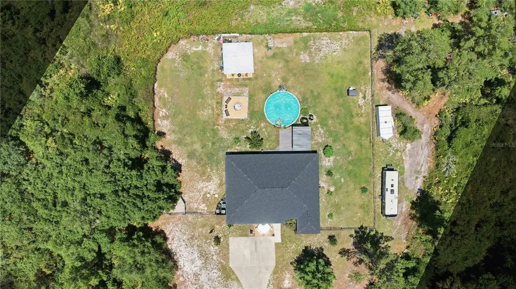 495 Fisher Road Ocklawaha FL 32179