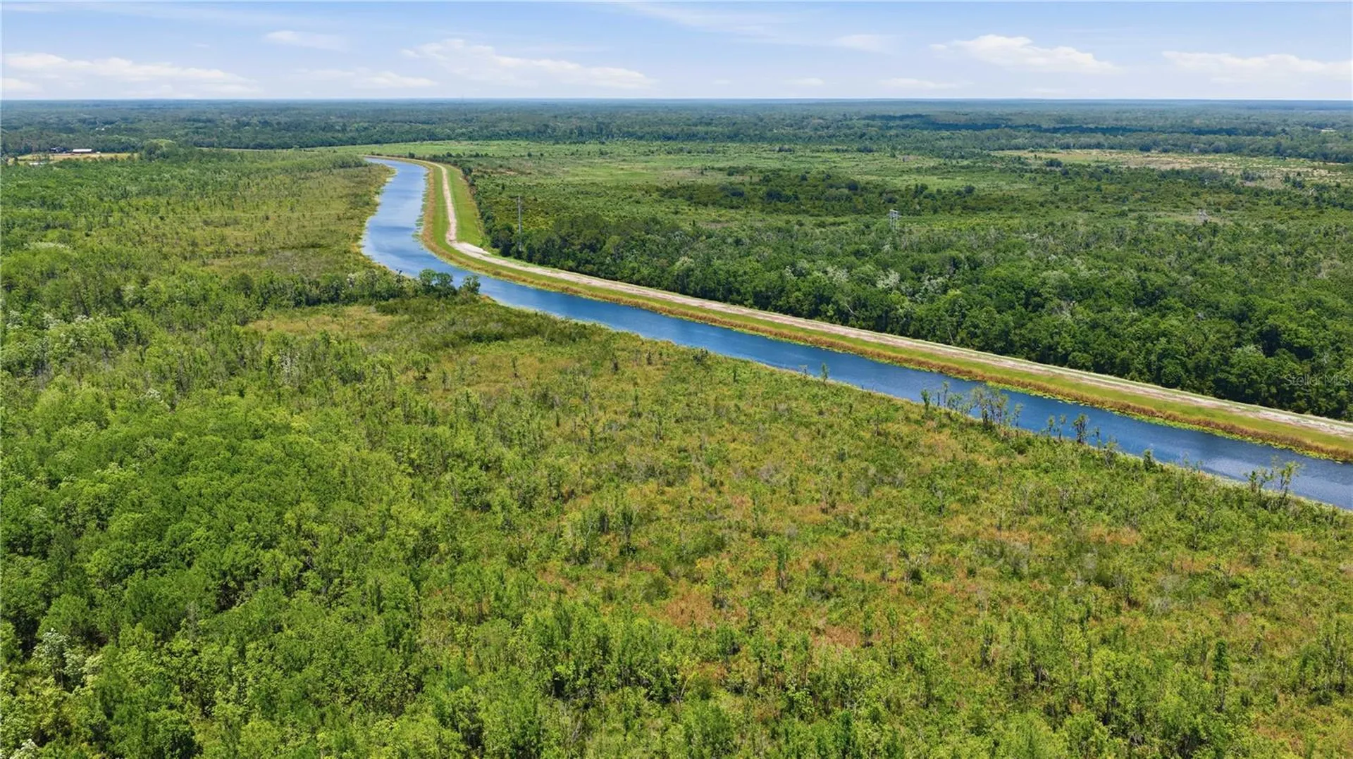 495 Fisher Road Ocklawaha FL 32179