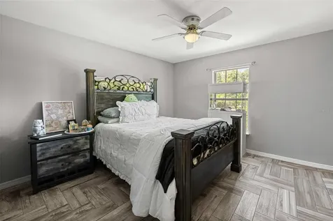 495 Fisher Road Ocklawaha FL 32179