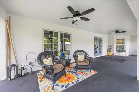 495 Fisher Road Ocklawaha FL 32179