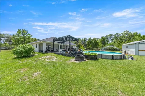 495 Fisher Road Ocklawaha FL 32179
