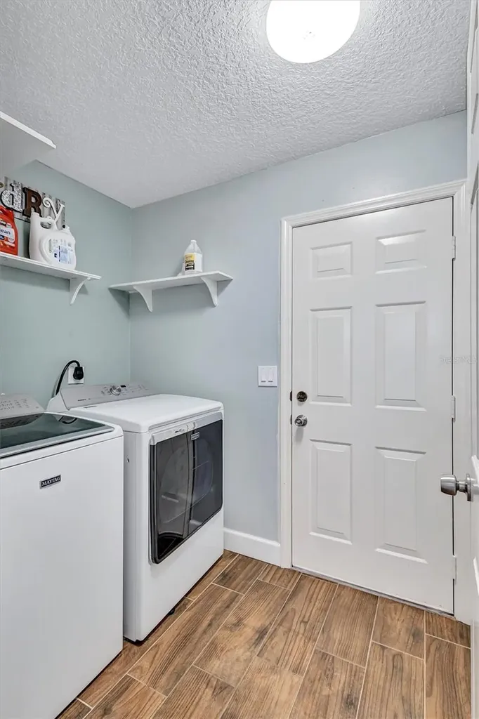 4909 6th Avenue E Bradenton FL 34208