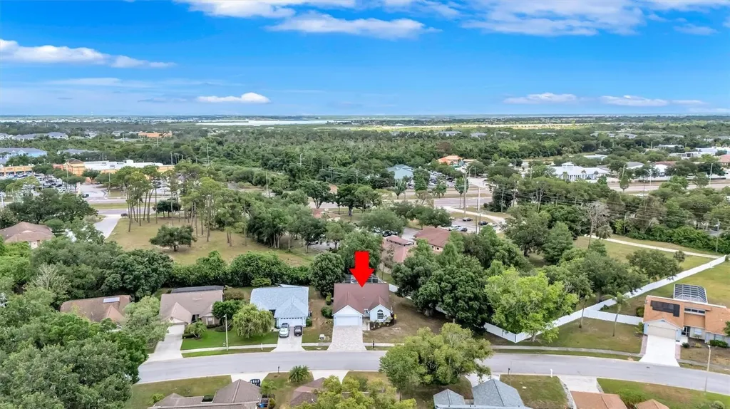 4909 6th Avenue E Bradenton FL 34208