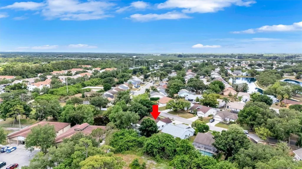 4909 6th Avenue E Bradenton FL 34208