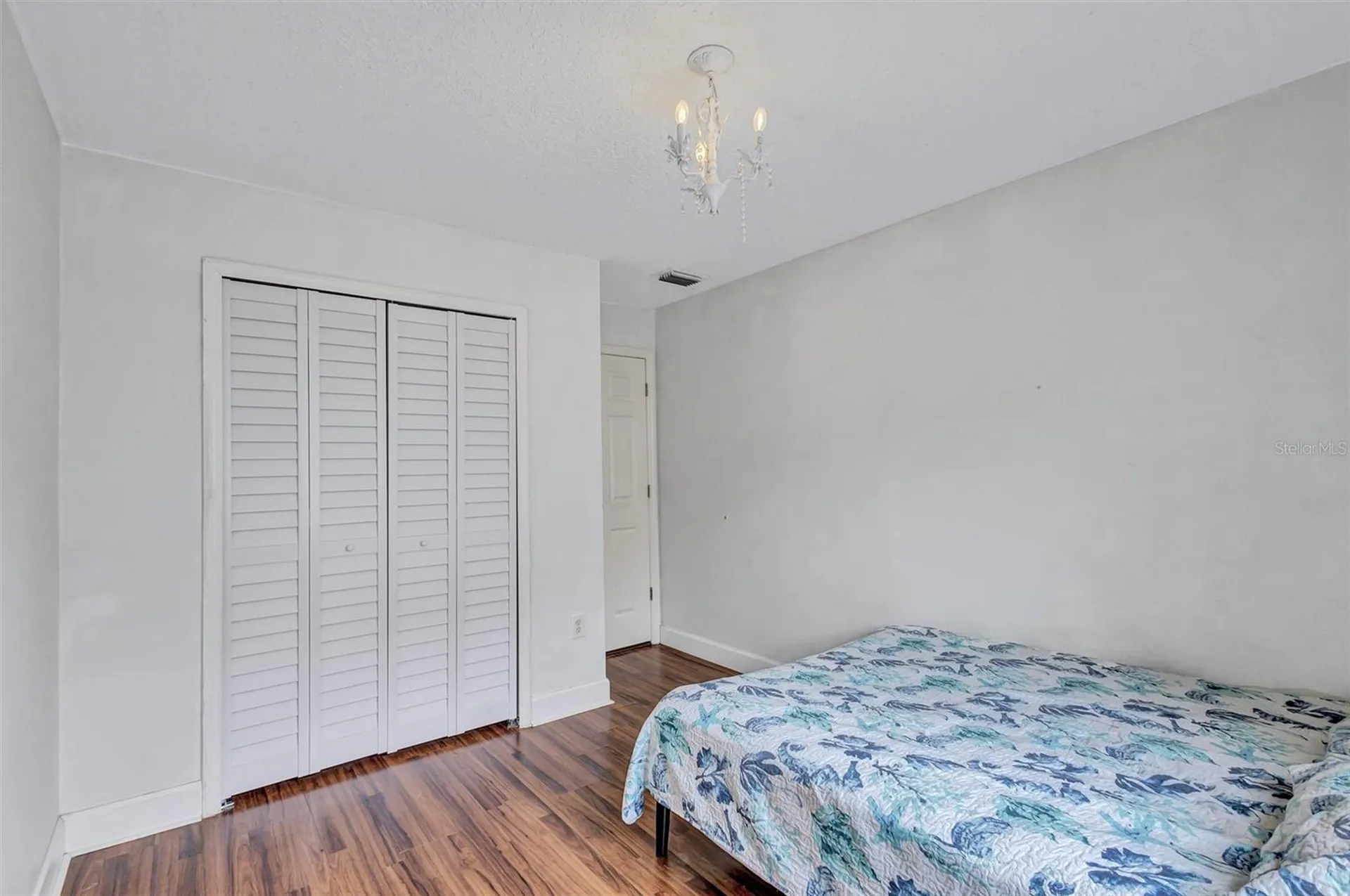 4909 6th Avenue E Bradenton FL 34208