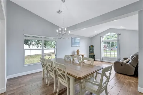 4909 6th Avenue E Bradenton FL 34208