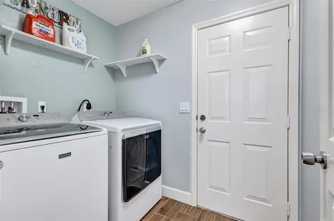 4909 6th Avenue E Bradenton FL 34208