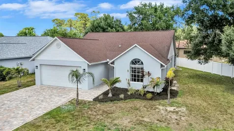 4909 6th Avenue E Bradenton FL 34208