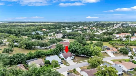 4909 6th Avenue E Bradenton FL 34208
